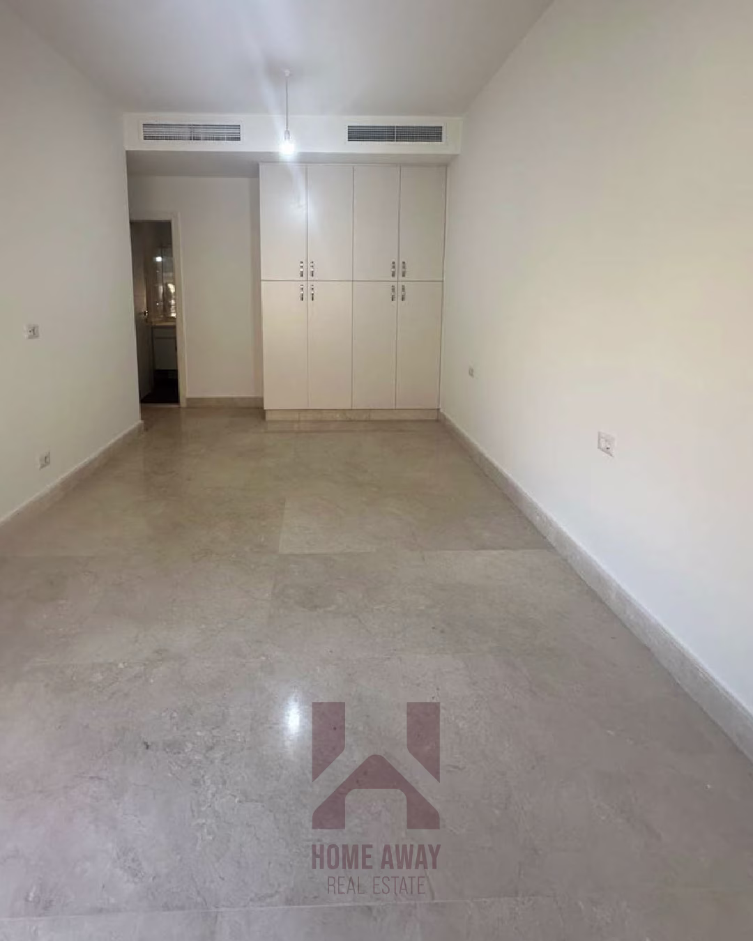 HA 113 Commercial Office - Interior View 13