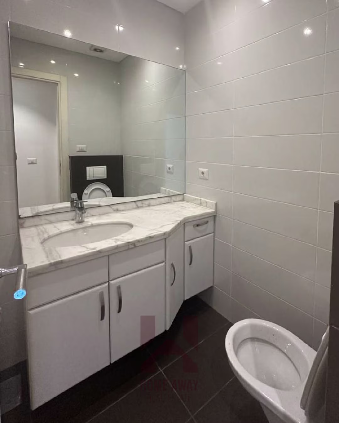 HA 113 Commercial Office - Interior View 15