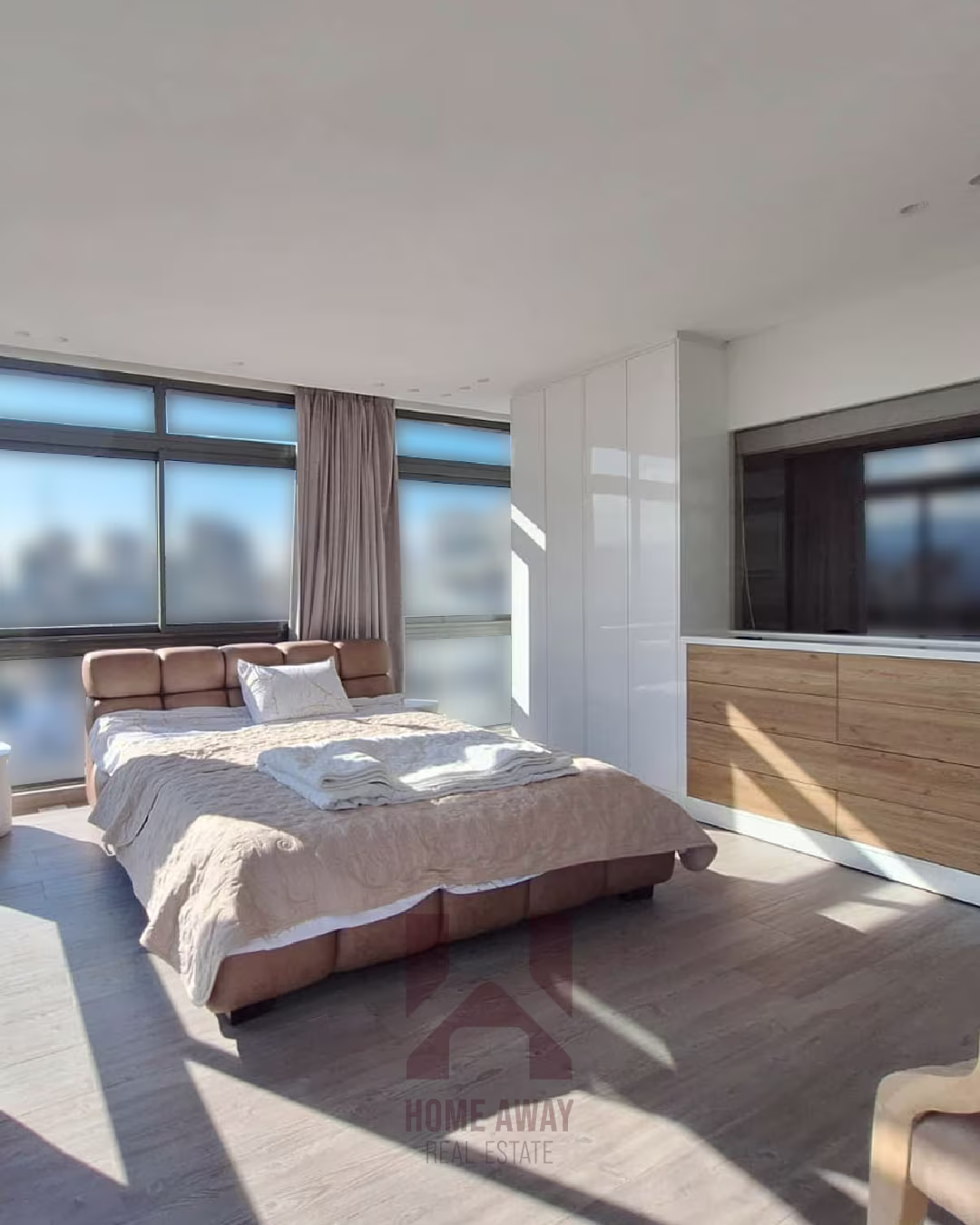 HA 122 Apartment - Interior View 7