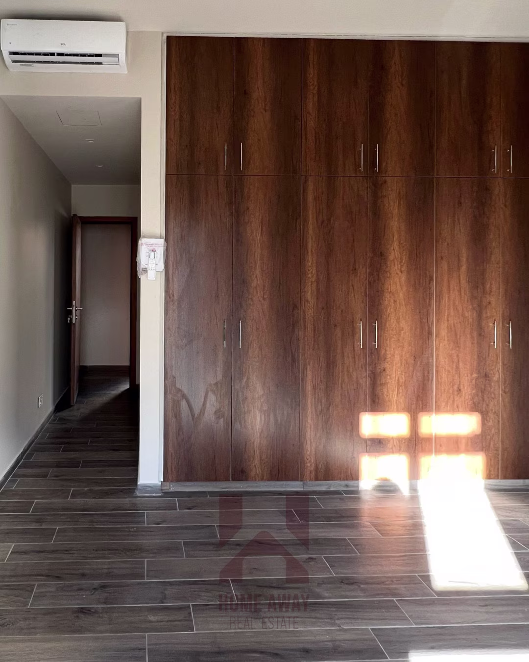 HA 126 Apartment - Interior View 8