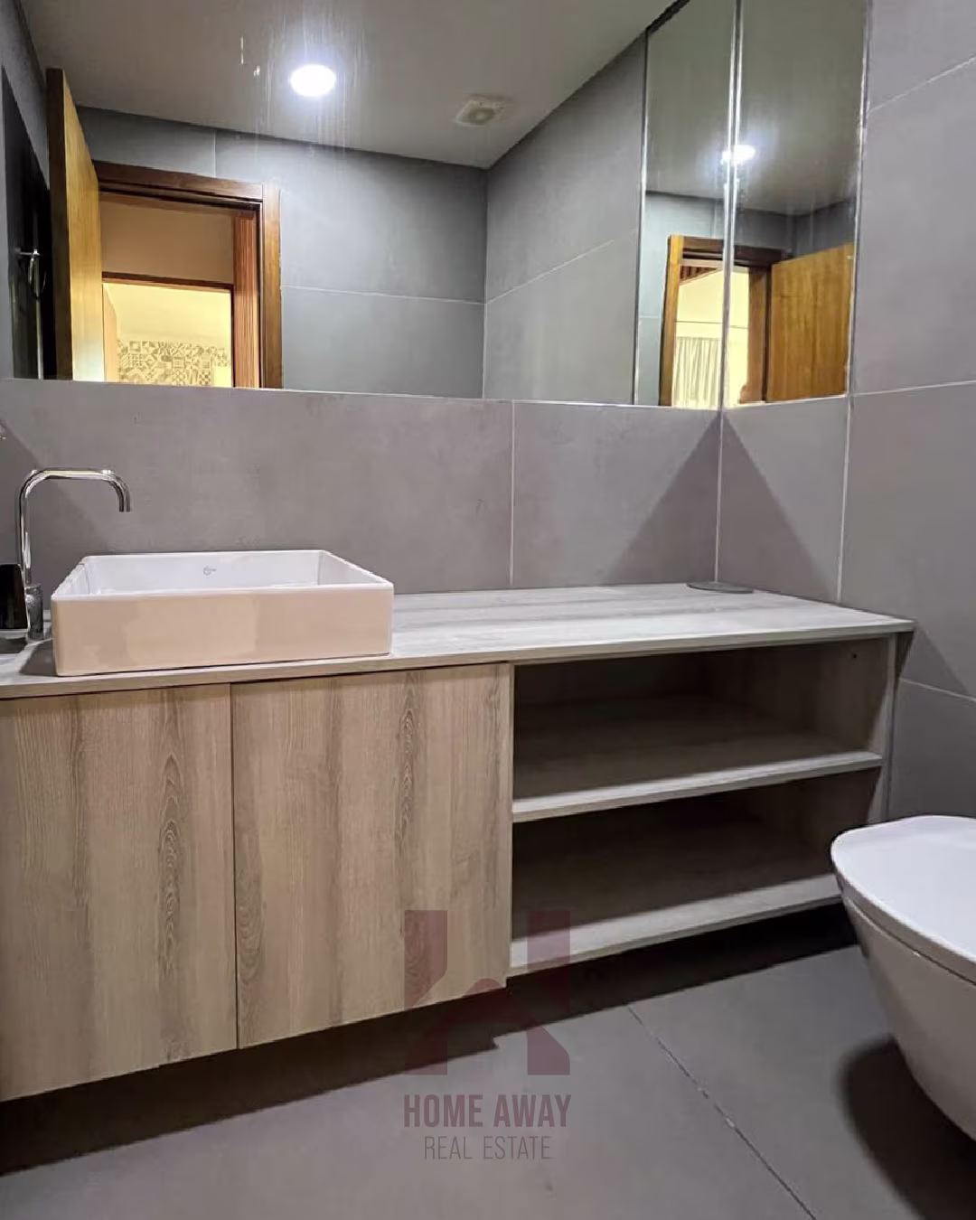 HA 127 Apartment - Interior View 10