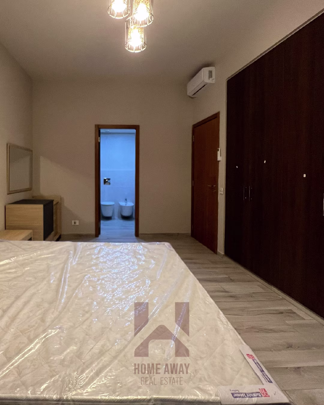 HA 128 Apartment - Interior View 10