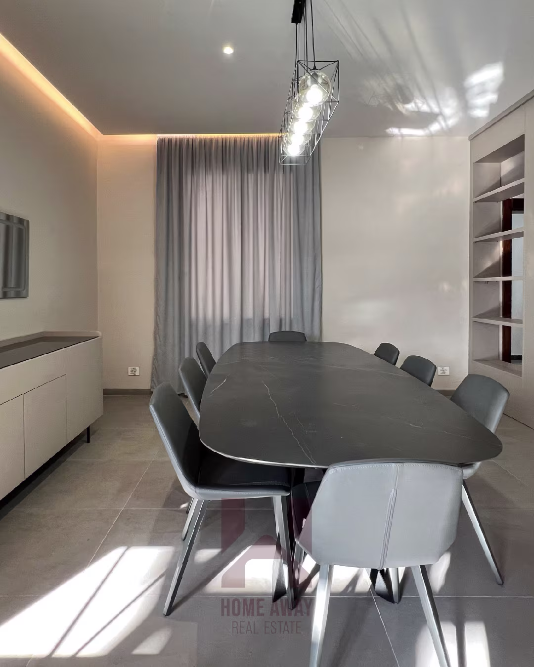 HA 128 Apartment - Interior View 3