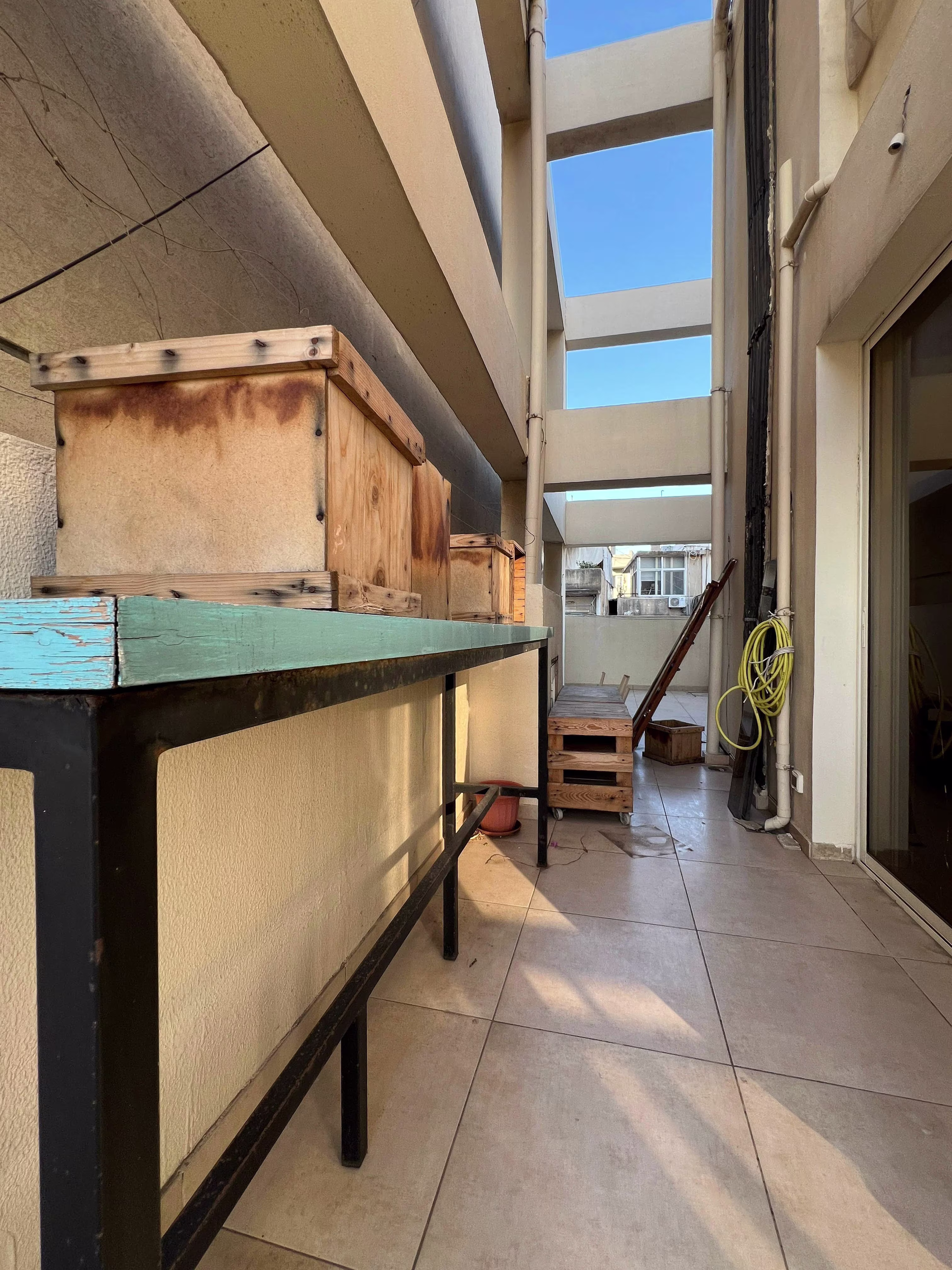 HA 130 Duplex - Interior View 11