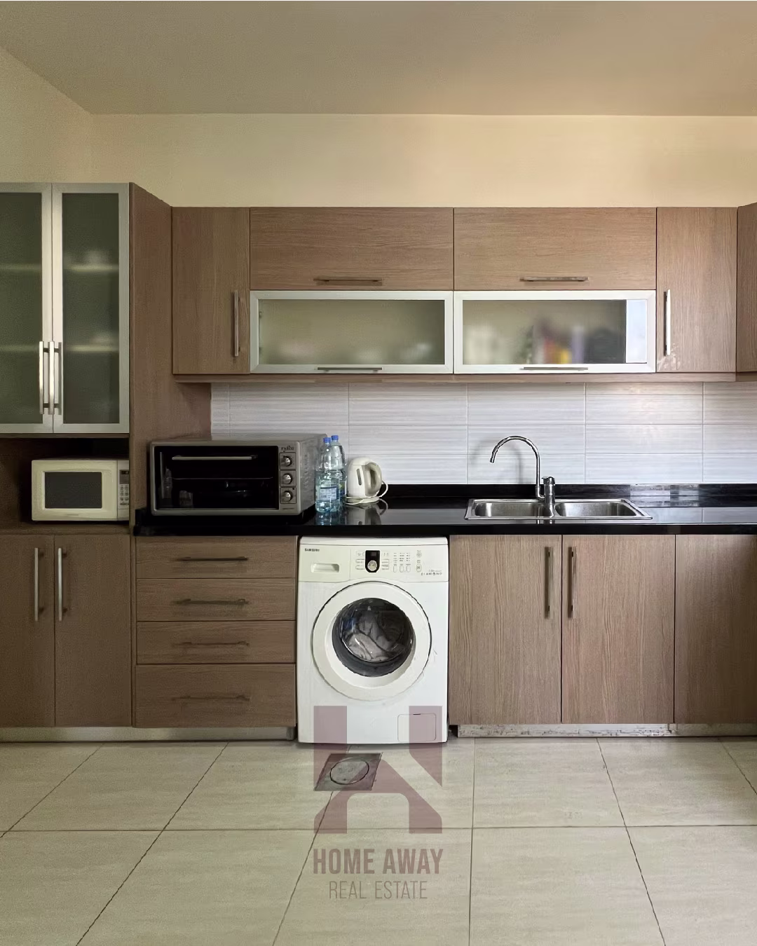 HA 136 Apartment - Interior View 5