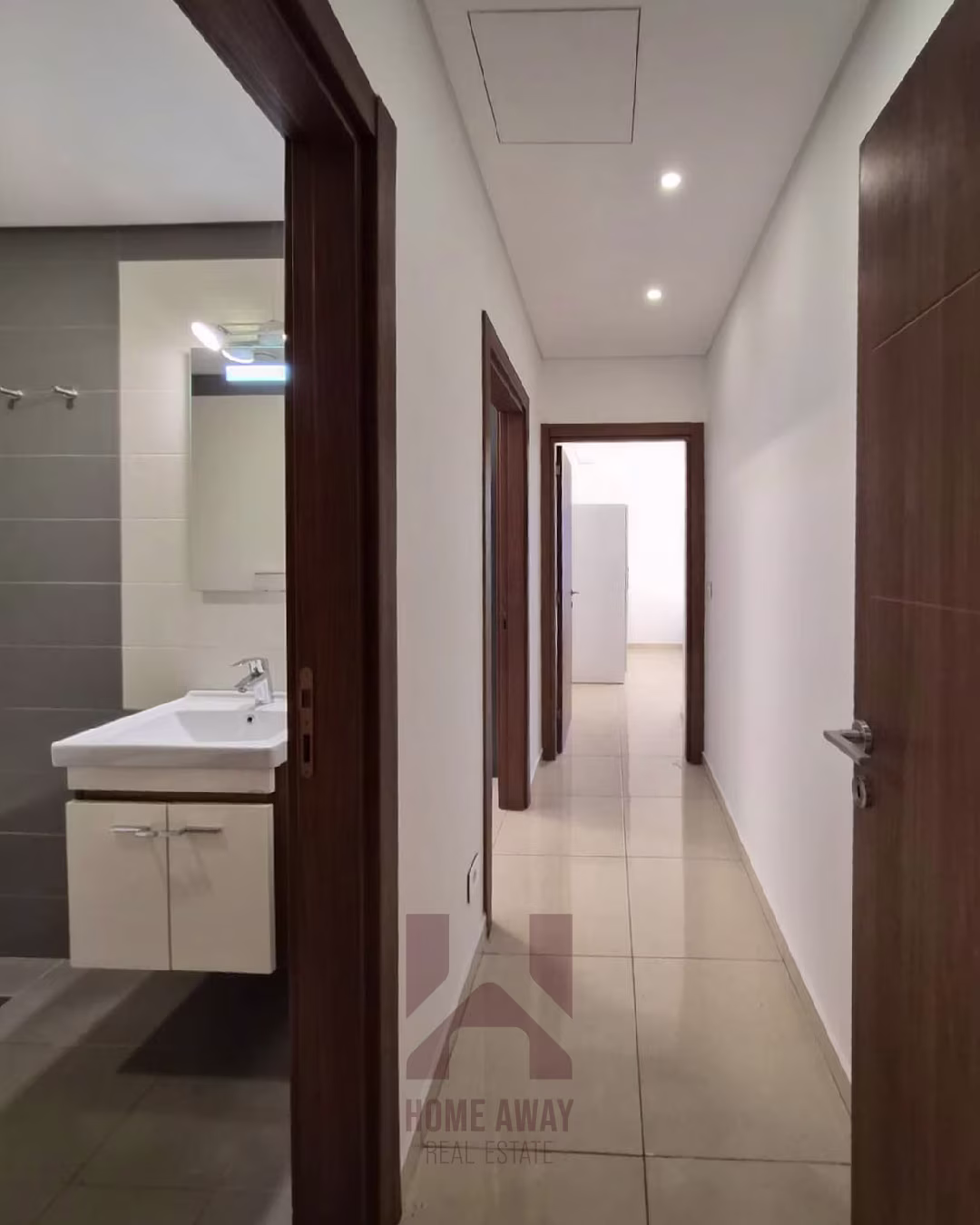 HA 142 Apartment - Interior View 6